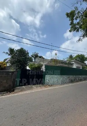 5 Bedroom House for Rent - Pannipitiya