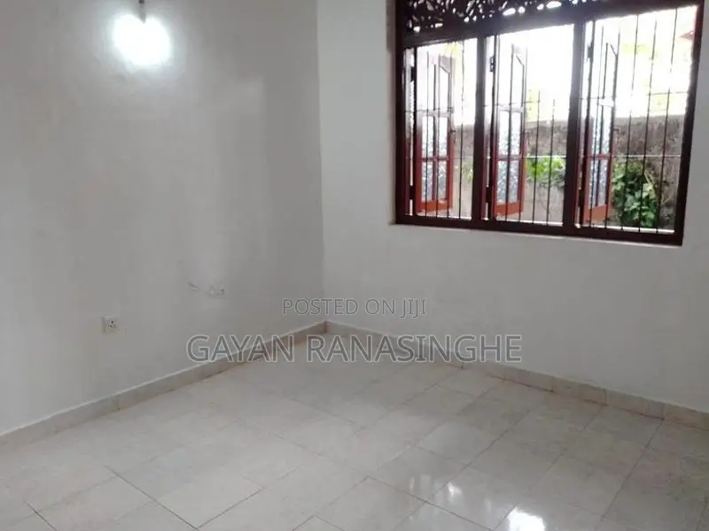 Room for Rent Makumbura