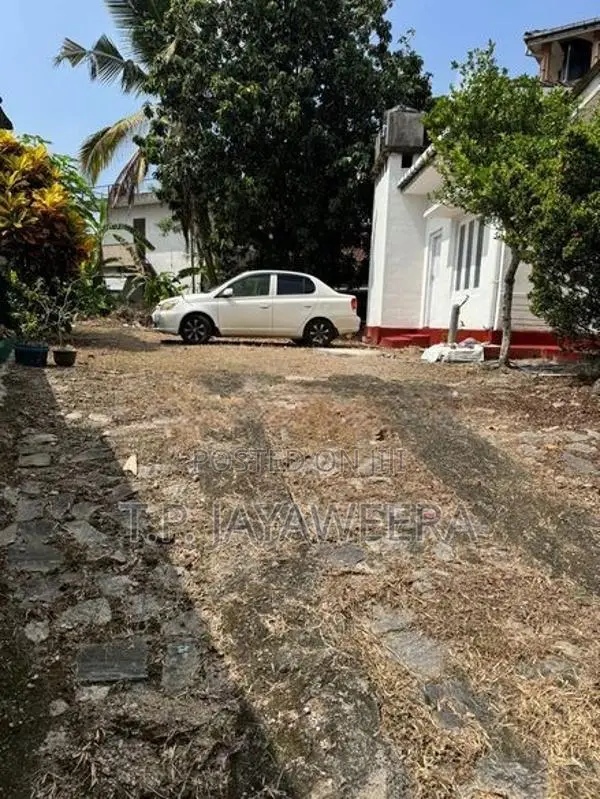 5 Bedroom House for Rent - Pannipitiya