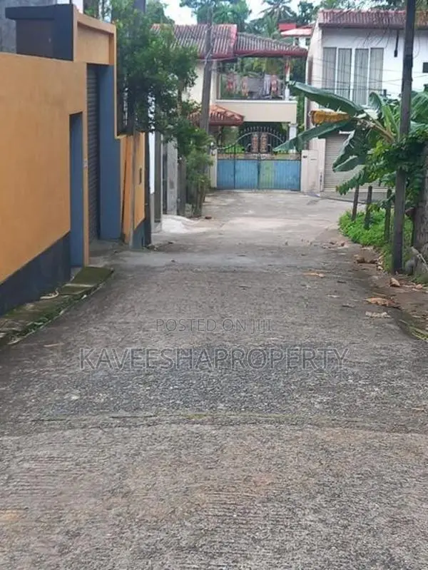 Land for Sale Battaramulla