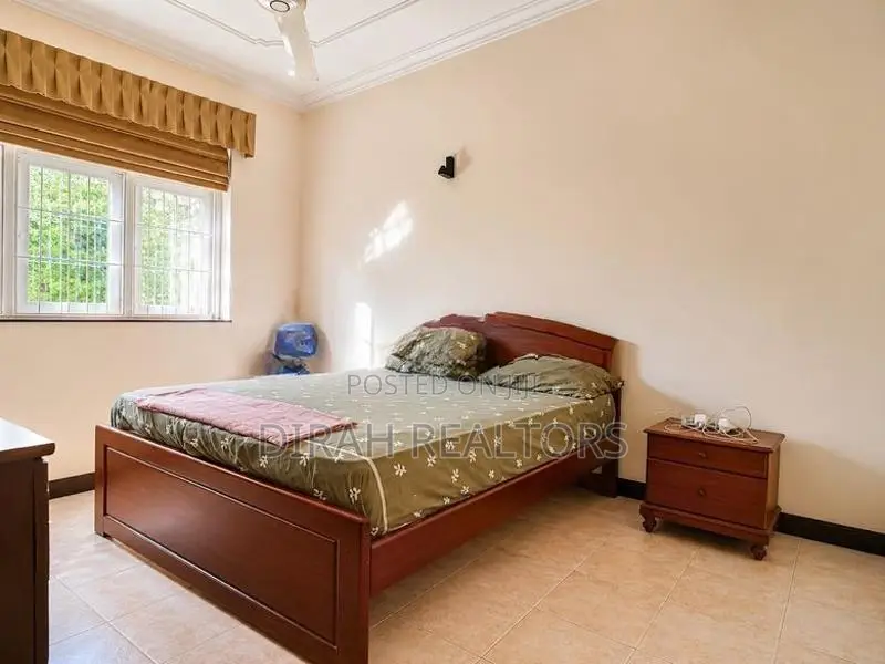 5 Bedroom House for Rent Colombo 3 (DR-024)