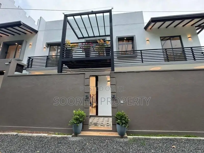 Kottawa Sikuradapola 2 Story Brand New House for Sale
