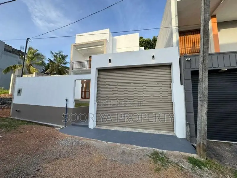 Architectural Designed Brand New House for Sale in Piliyandala