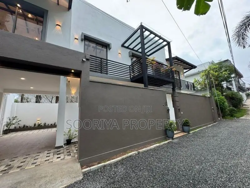 Kottawa Sikuradapola 2 Story Brand New House for Sale