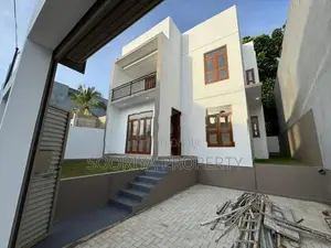 Architectural Designed Brand New House for Sale in Piliyandala