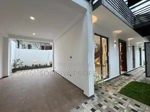 Architectural Designed Brand New House for Sale in Piliyandala