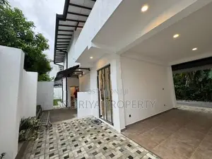 Kottawa Sikuradapola 2 Story Brand New House for Sale