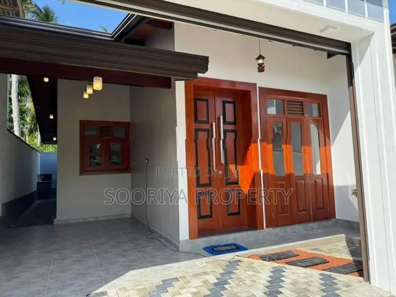 Piliyandala Madapatha Brand New House for Sale
