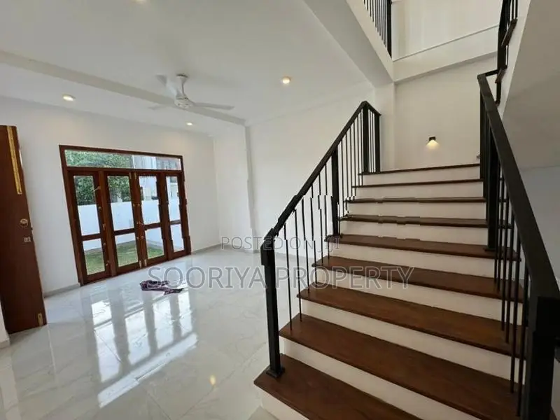 Architectural Designed Brand New House for Sale in Piliyandala