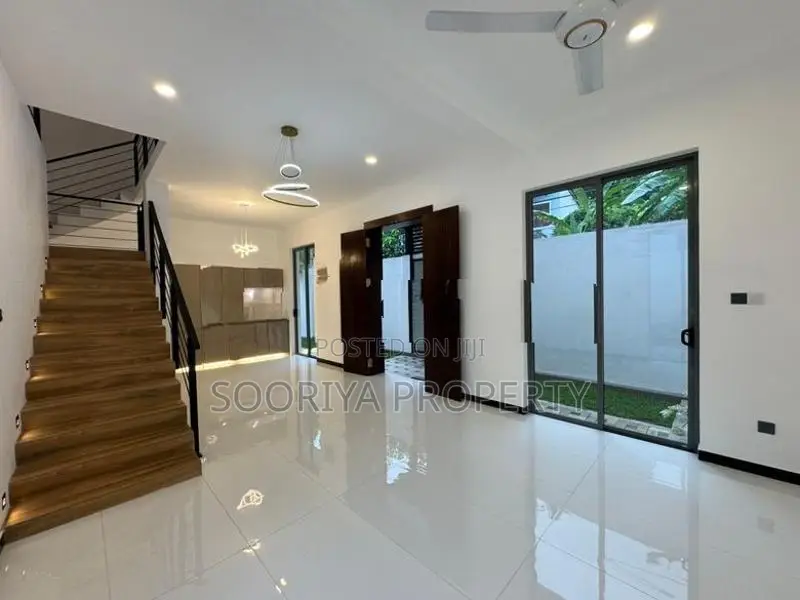 Architectural Designed Brand New House for Sale in Piliyandala