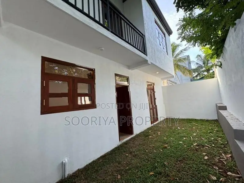 Architectural Designed Brand New House for Sale in Piliyandala