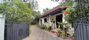 House for sale in Athurugiriya