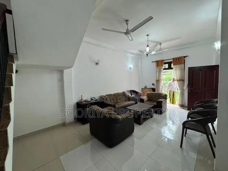 In Piliyandala Town Luxury House for Sale