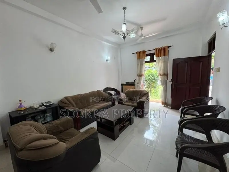In Piliyandala Town Luxury House for Sale