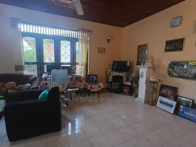 Piliyandala Kotagedara junction house for sale .