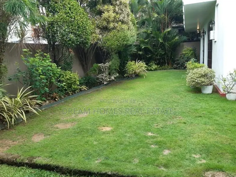 Commercial Land with House – Pannipitiya