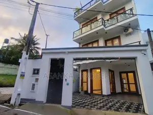 500m to Maharagama Brand New Three Storey Luxury House for Sale(jxzzMr