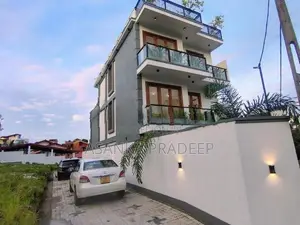 500m to Maharagama Brand New Three Storey Luxury House for Sale(jxzzMr