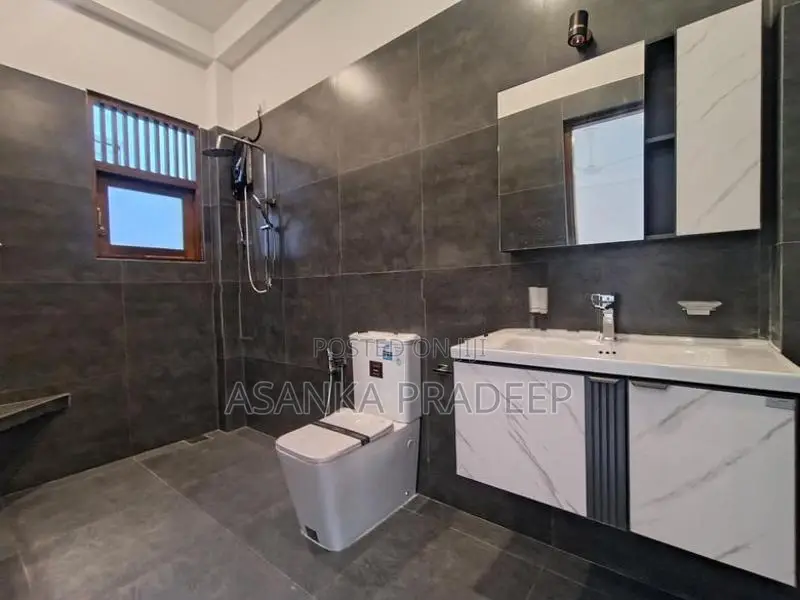 500m to Maharagama Brand New Three Storey Luxury House for Sale(jxzzMr