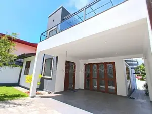 Brand New Luxury Modern Home for Sale in Kesbewa