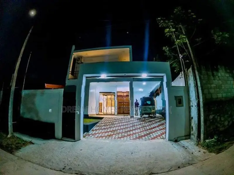 4BR Home with Rooftop for Sale – Malabe