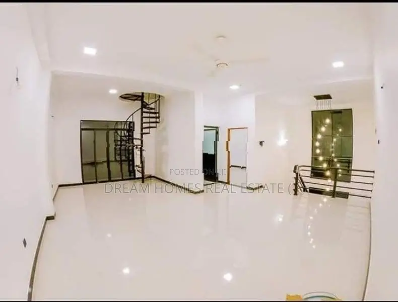 4BR Home with Rooftop for Sale – Malabe