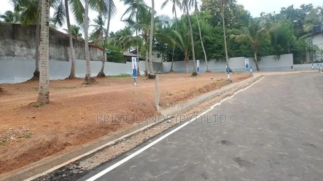 ජා ඇළ - කඳාන හොදම ඉඩම පර්චස් 7