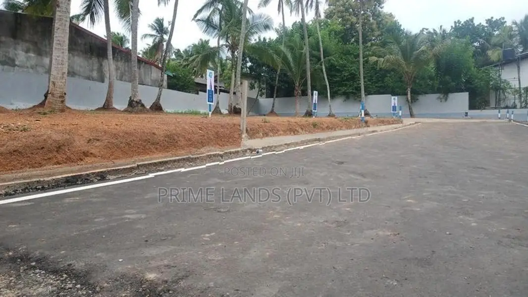 ජා ඇළ - කඳාන හොදම ඉඩම පර්චස් 7