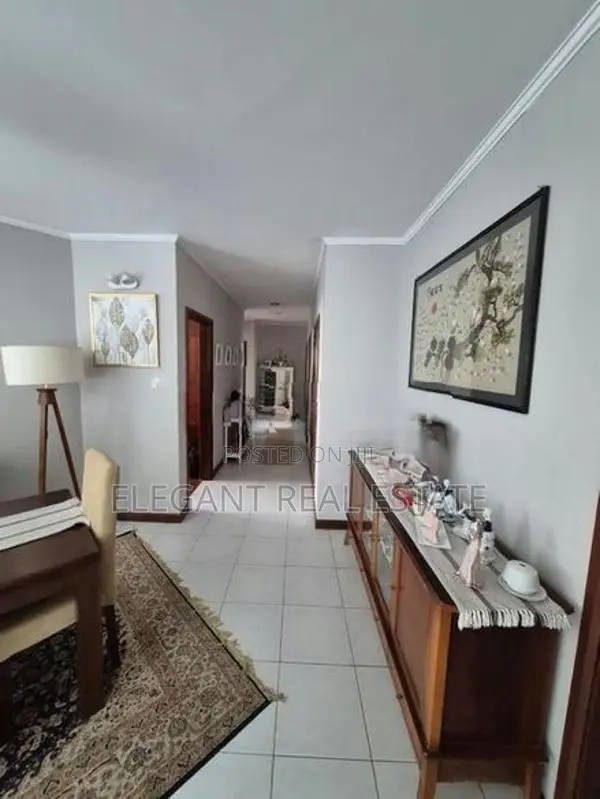 Royal Park - 04 Bedroom Apartment for Sale in Rajagiriya (A4321)