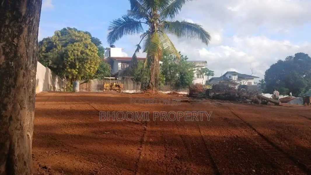 Valuable Plots for Sale Near Panagoda