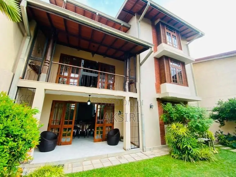 Furnished Solar Electricity Luxury House Sale Nugegoda Kohuwala