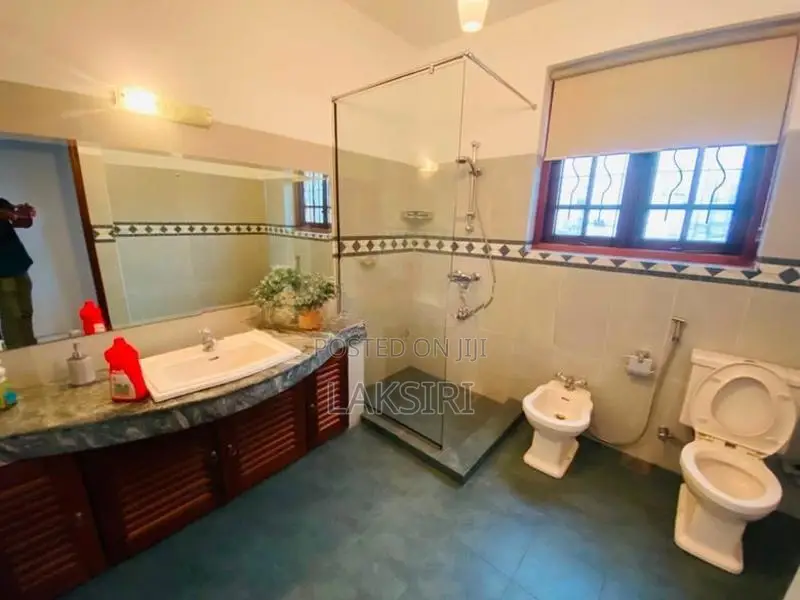 Furnished Solar Electricity Luxury House Sale Nugegoda Kohuwala