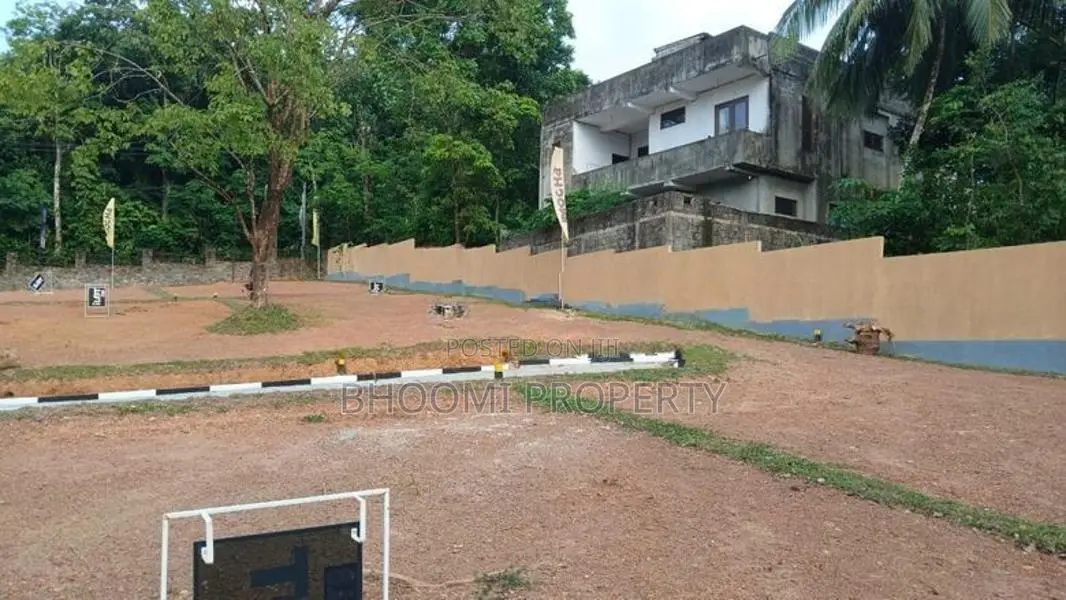 Thalawathugoda in Luxury Land for Sale