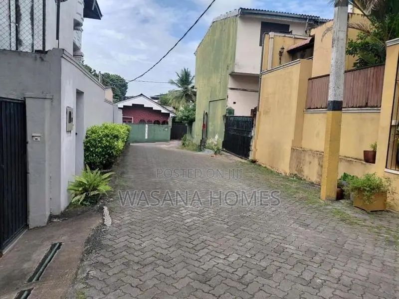 16.Perch Land for Sale Nugegoda