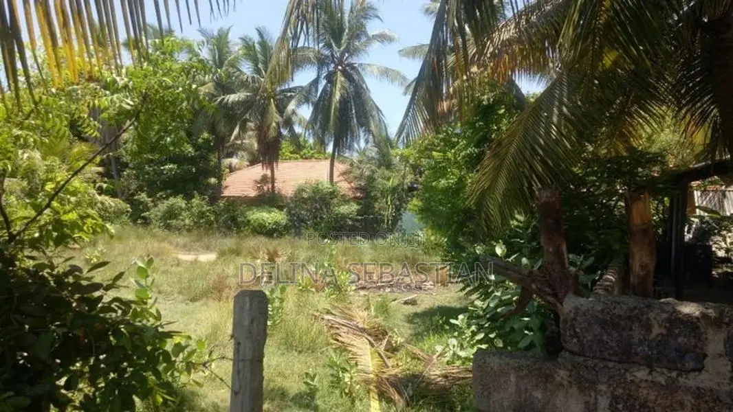 Land for Sale in Mannar Town