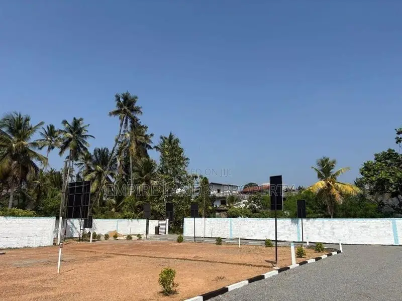 Highly Residential Land for Sale in Balika Niwasa Road Kottawa