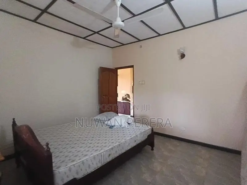 Piliyandala Suwarapala 15 perch house for sale .