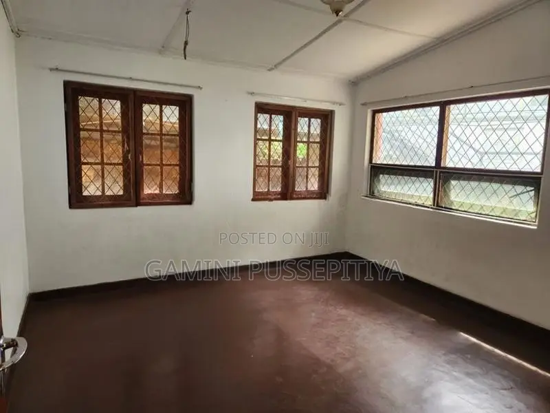 House for Sale in Richmond Hill, Hanthana