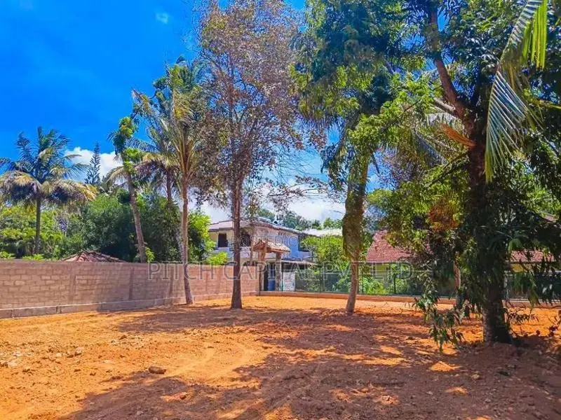 Valuable Coastal Land for Sale in Midigama