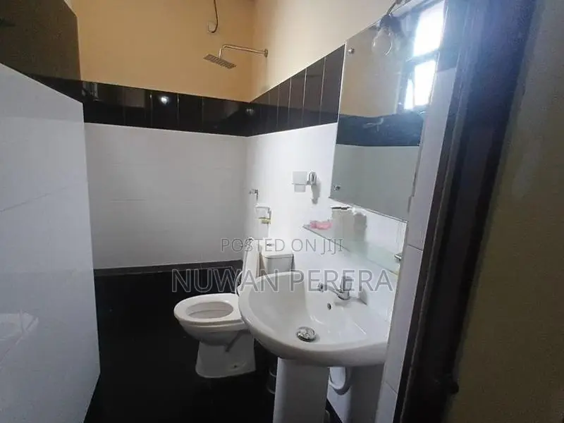 Piliyandala Suwarapala 15 perch house for sale .