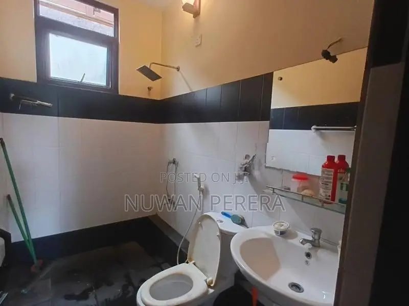 Piliyandala Suwarapala 15 perch house for sale .