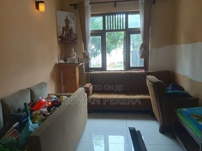 Piliyandala Suwarapala 15 perch house for sale .
