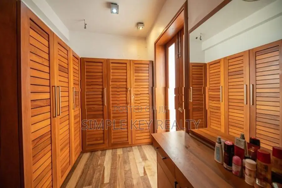 Exclusive Luxurious Modern House for Sale Nugegoda
