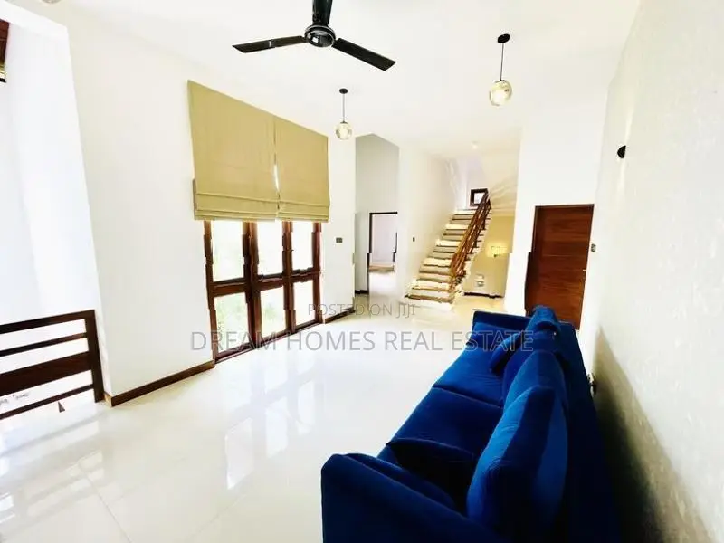 Super Luxury 3-Storey Architectural House for Sale – Kalalgoda