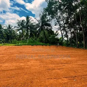Luxury Land for Sale in Nawagamuwa