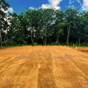 Luxury Land for Sale in Nawagamuwa
