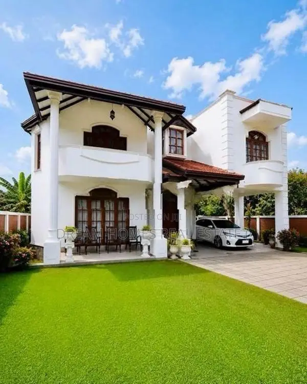 Spacious 5-Bedroom House for Sale in Kahanthota, Malabe