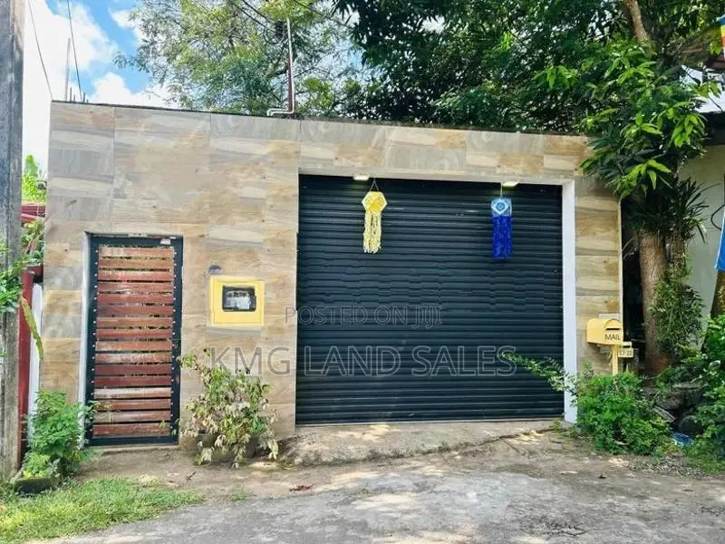 Two-Story House for Sale at Polhena Junction, Piliyandala
