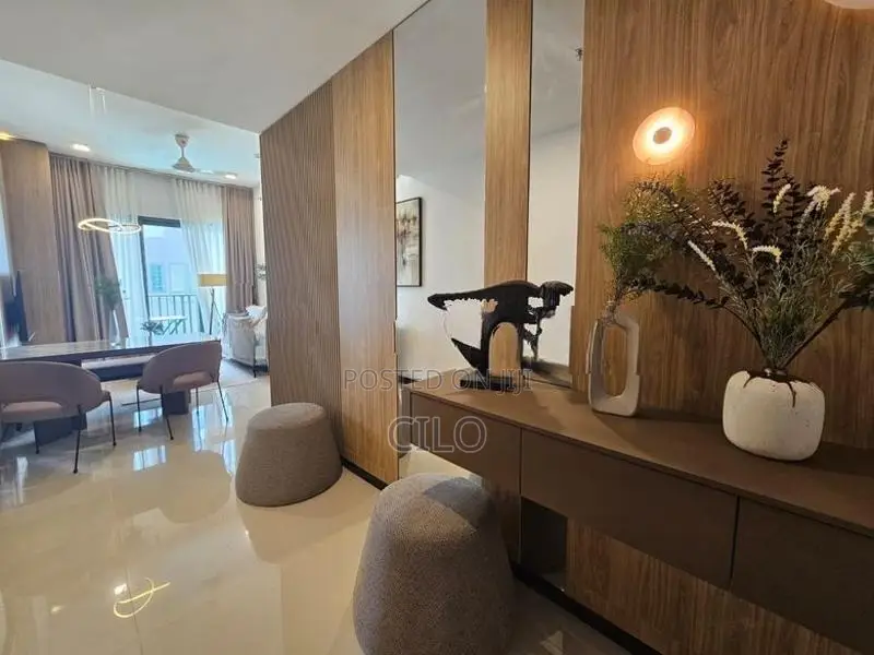 Trizen 2 Bedrooms Furnished Higher Floor Apartment Rent - Colombo