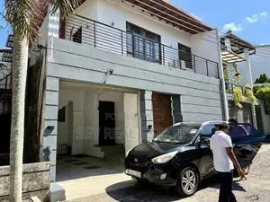 Three Storey House for Sale in Talawatugoda Hokandara road